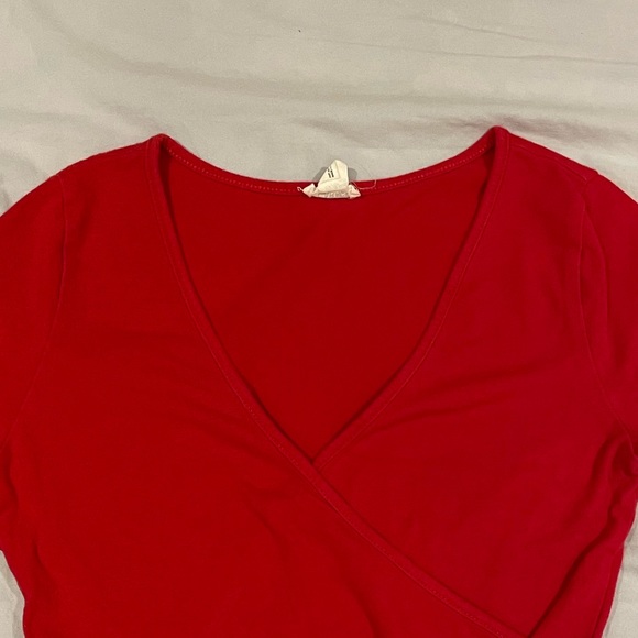 Cropped Long Sleeve top from Garage - Picture 2 of 2